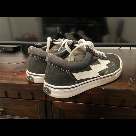 Revenge x storms - Picture 2 of 4